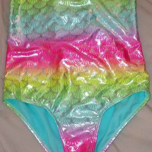 girls swimsuit